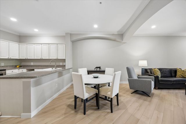 2100 Welch Street C121, Houston, TX 77019