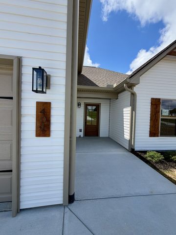 401 Marcella Ct, Dickson, TN 37055