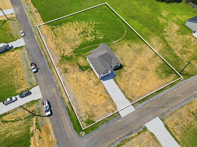401 Marcella Ct, Dickson, TN 37055