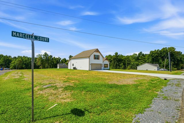 401 Marcella Ct, Dickson, TN 37055