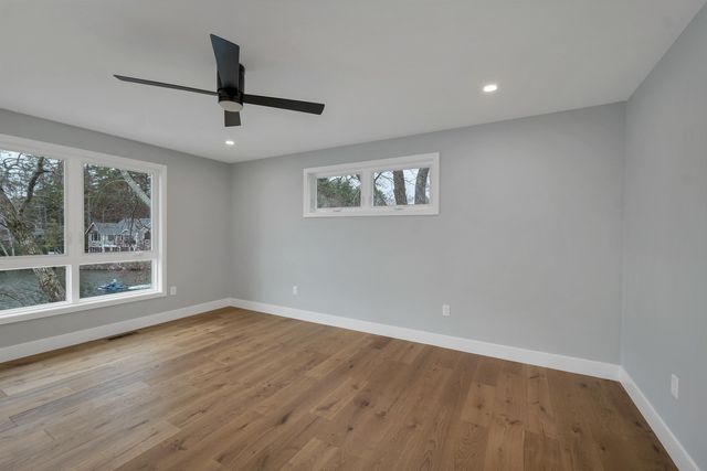 20 First Street, Windham, NH 03087