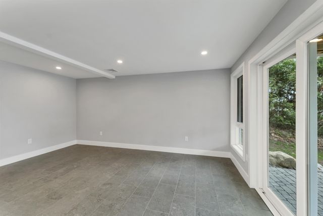20 First Street, Windham, NH 03087