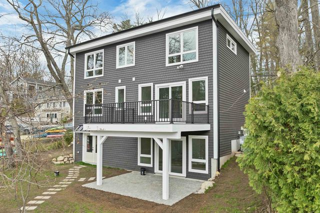 20 First Street, Windham, NH 03087