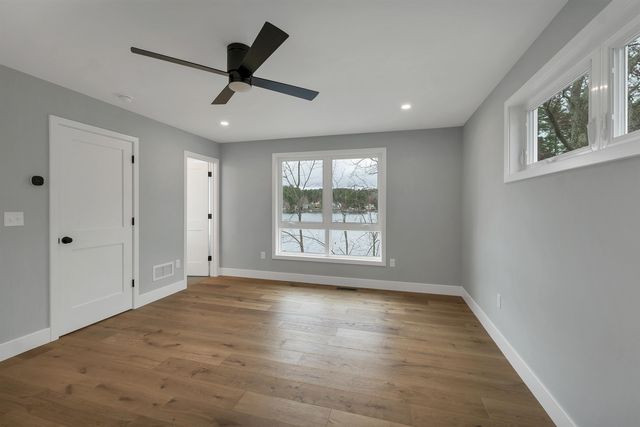 20 First Street, Windham, NH 03087