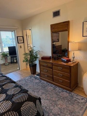 1051 79TH AVENUE N 202, St Petersburg, FL 33702