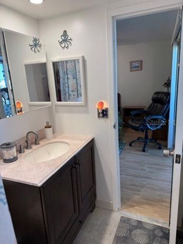 1051 79TH AVENUE N 202, St Petersburg, FL 33702