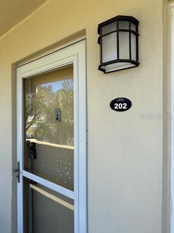 1051 79TH AVENUE N 202, St Petersburg, FL 33702