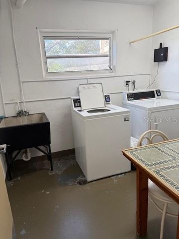 1051 79TH AVENUE N 202, St Petersburg, FL 33702