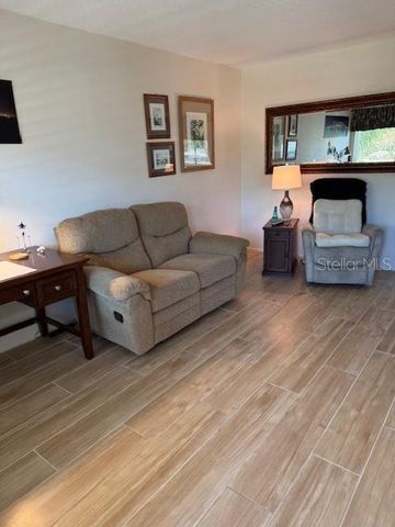 1051 79TH AVENUE N 202, St Petersburg, FL 33702