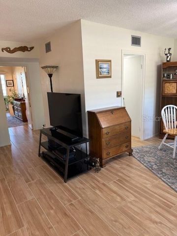 1051 79TH AVENUE N 202, St Petersburg, FL 33702