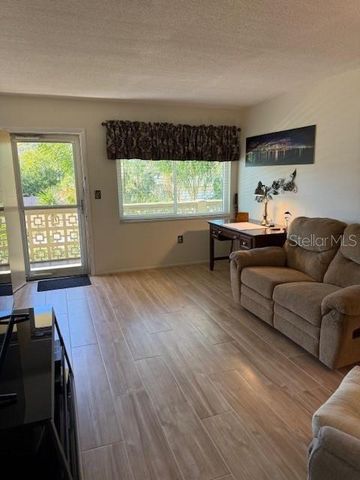 1051 79TH AVENUE N 202, St Petersburg, FL 33702