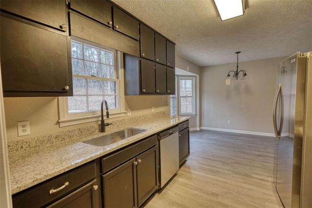 330 Pleasant Valley Road, Mcdonough, GA 30253