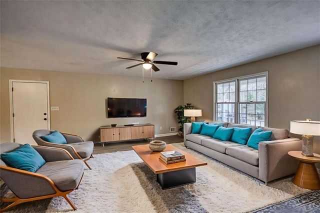 330 Pleasant Valley Road, Mcdonough, GA 30253