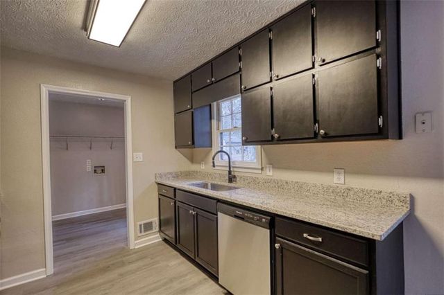 330 Pleasant Valley Road, Mcdonough, GA 30253