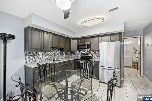 31 Fairmount Avenue 16A, Hackensack, NJ 07601