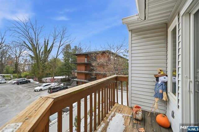 31 Fairmount Avenue 16A, Hackensack, NJ 07601