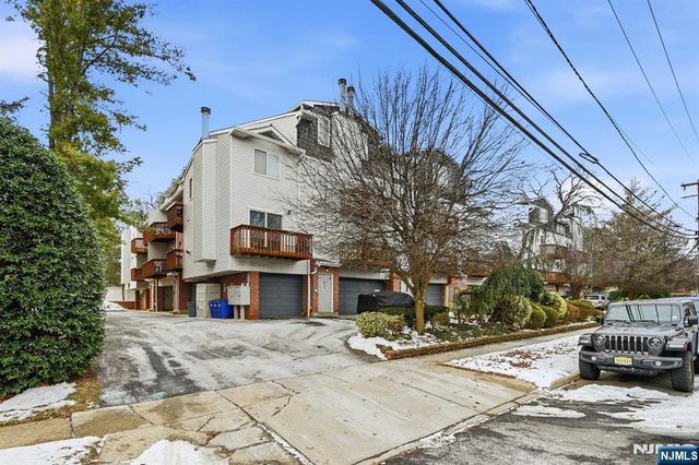 31 Fairmount Avenue 16A, Hackensack, NJ 07601