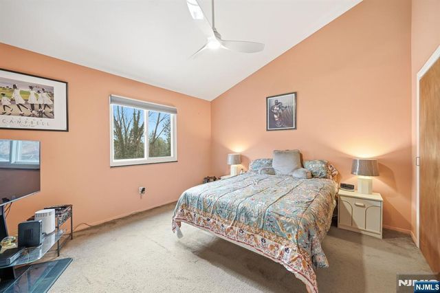 31 Fairmount Avenue 16A, Hackensack, NJ 07601