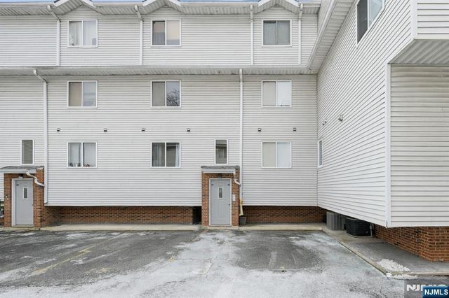 31 Fairmount Avenue 16A, Hackensack, NJ 07601