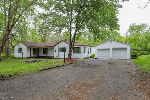 701 Portage Lakes Drive, Coventry, OH 44319