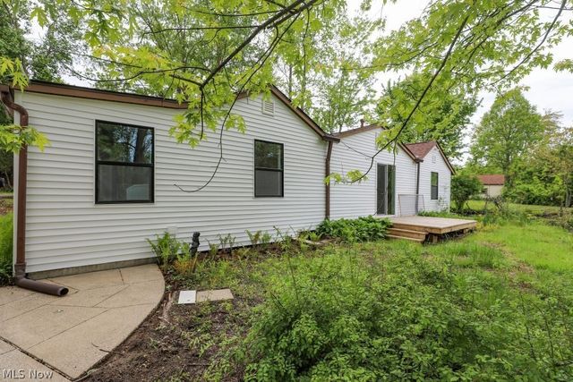 701 Portage Lakes Drive, Coventry, OH 44319