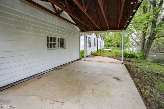 701 Portage Lakes Drive, Coventry, OH 44319