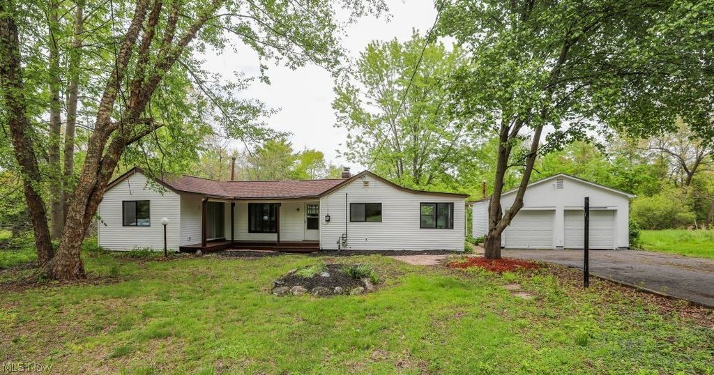 701 Portage Lakes Drive, Coventry, OH 44319