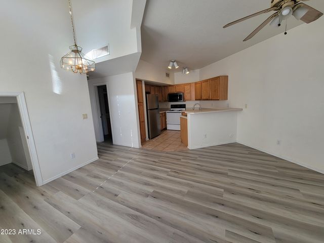 280 S ELIZABETH Way 25, Chandler, AZ 85225