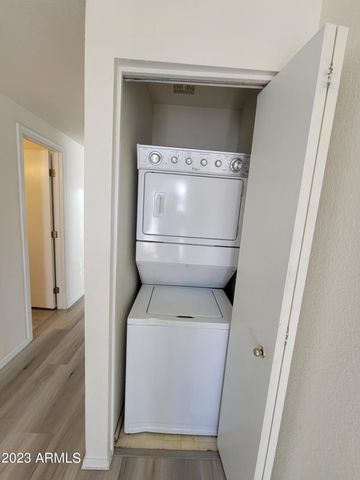 280 S ELIZABETH Way 25, Chandler, AZ 85225