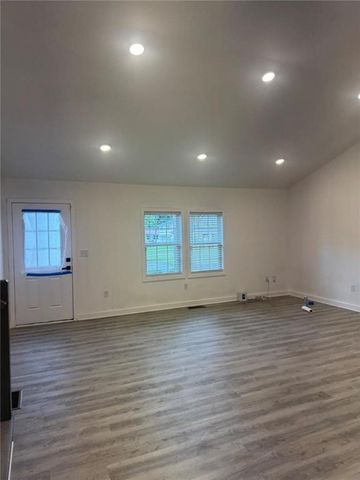 6365 Connell, Atlanta, GA 30349