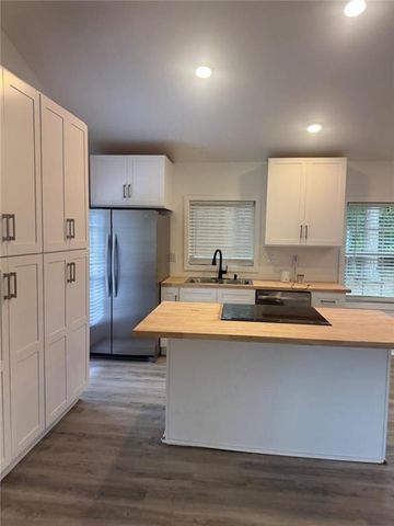 6365 Connell, Atlanta, GA 30349