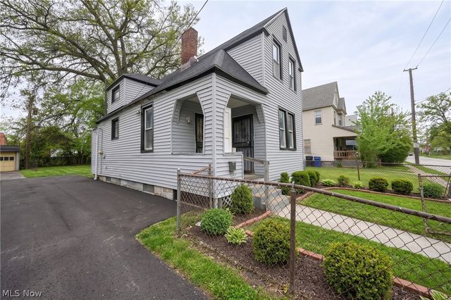 1266 E 102nd Street, Cleveland, OH 44108