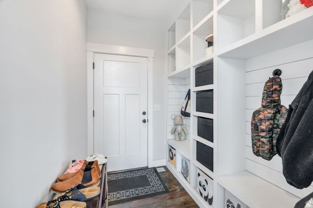 124 S DRY CREEK LN, Vineyard, UT 84059