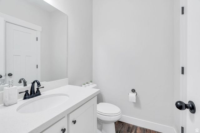 124 S DRY CREEK LN, Vineyard, UT 84059