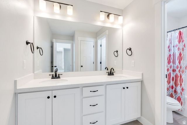 124 S DRY CREEK LN, Vineyard, UT 84059