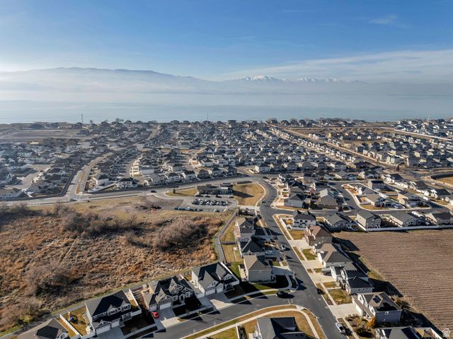 124 S DRY CREEK LN, Vineyard, UT 84059