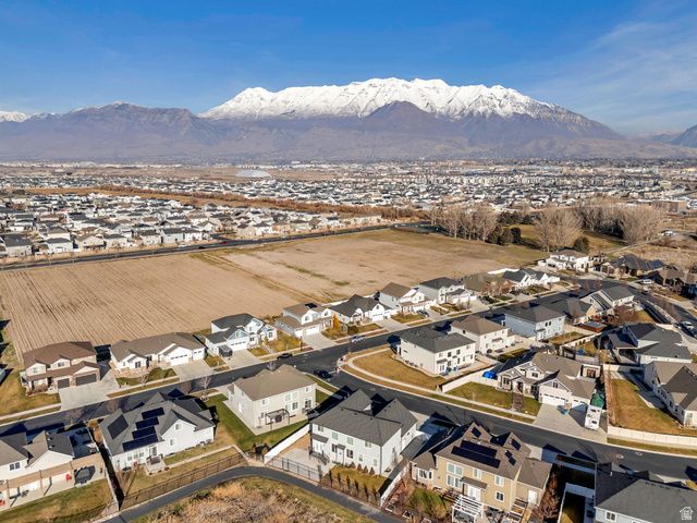 124 S DRY CREEK LN, Vineyard, UT 84059