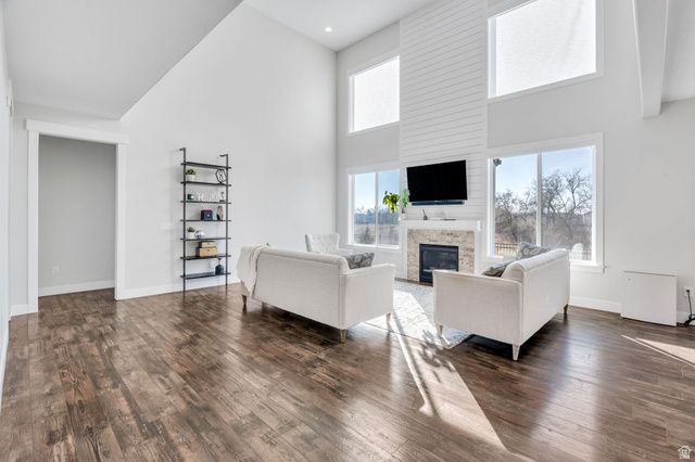 124 S DRY CREEK LN, Vineyard, UT 84059