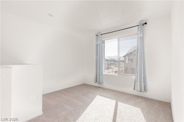 7360 Crown Landing Street, Las Vegas, NV 89113