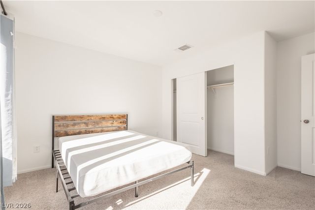 7360 Crown Landing Street, Las Vegas, NV 89113