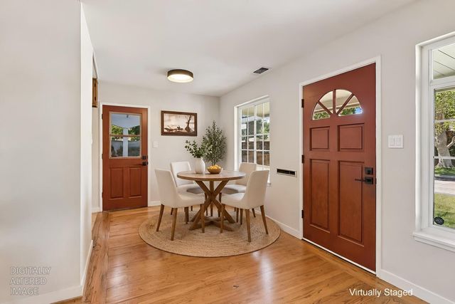 2180 Cambridge St, Sacramento, CA 95815
