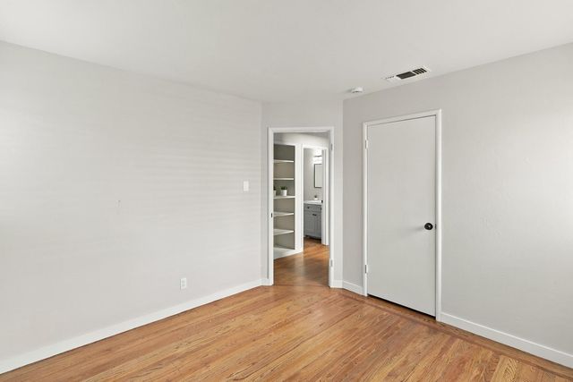 2180 Cambridge St, Sacramento, CA 95815