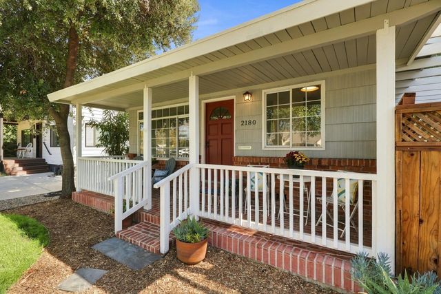 2180 Cambridge St, Sacramento, CA 95815