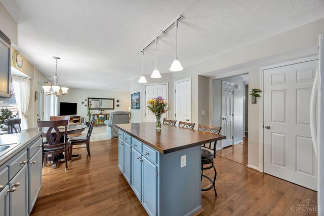 8850 Steeplechase, West Chester, OH 45069