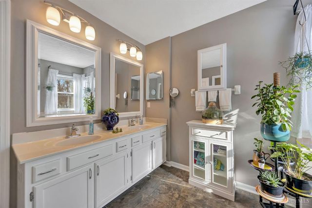 8850 Steeplechase, West Chester, OH 45069