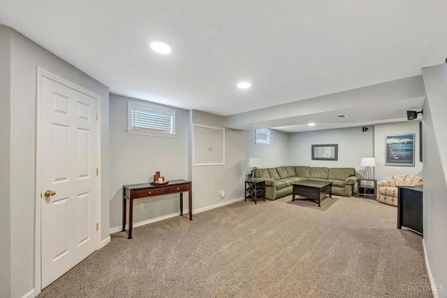 8850 Steeplechase, West Chester, OH 45069