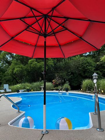 8850 Steeplechase, West Chester, OH 45069