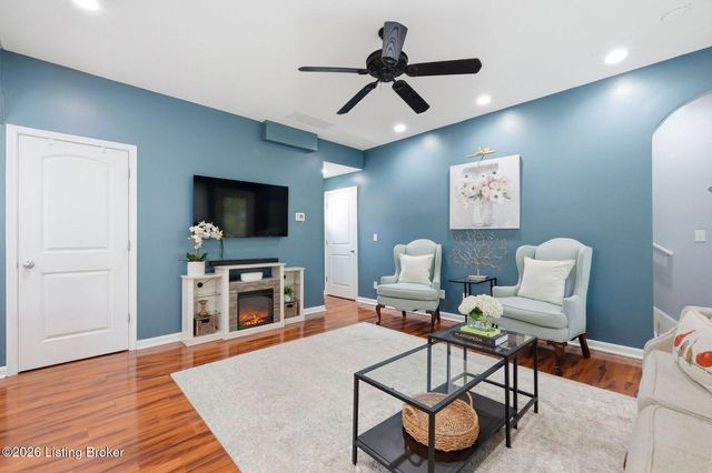 339 Kenilworth Rd, Louisville, KY 40206