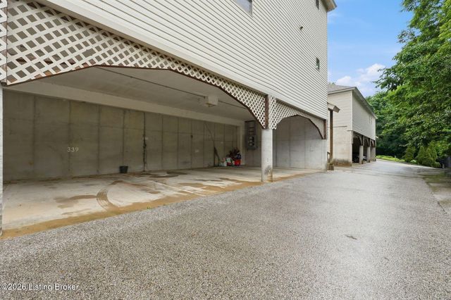 339 Kenilworth Rd, Louisville, KY 40206