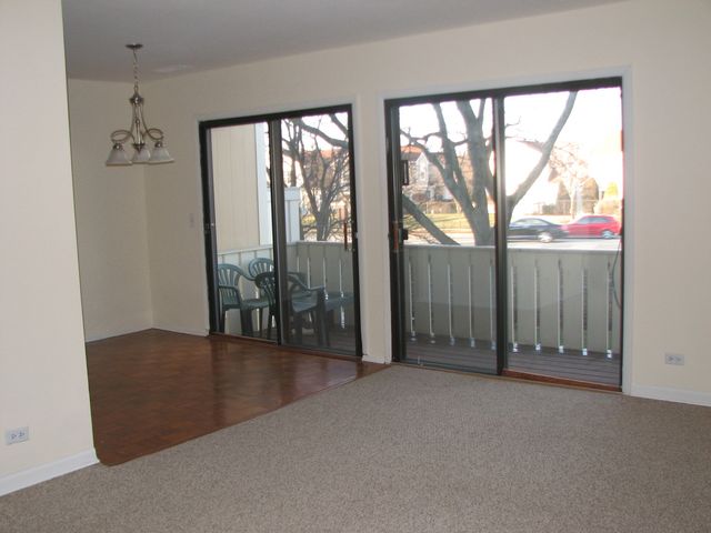 1166 NORTHBURY Lane C2, Wheeling, IL 60090